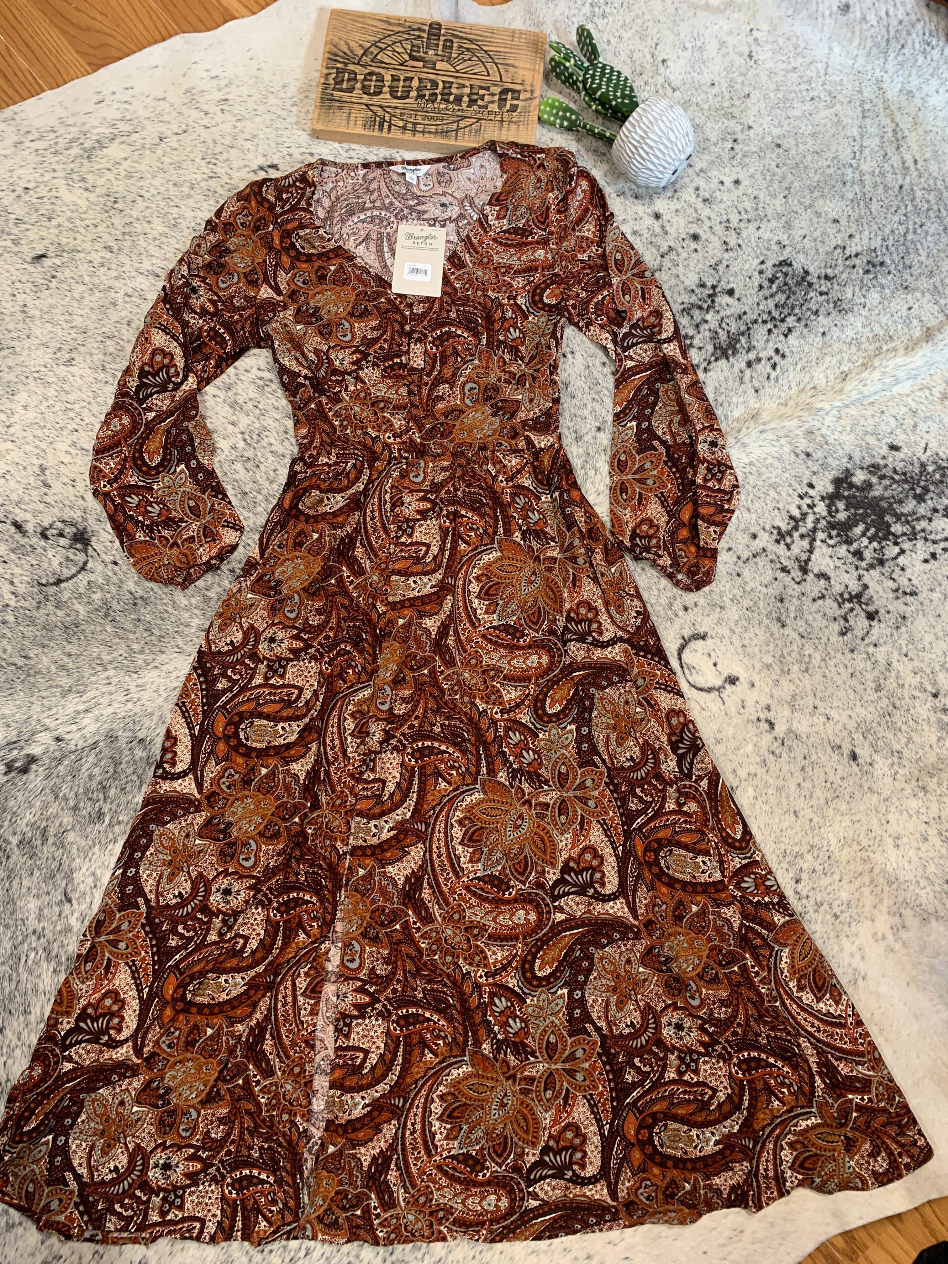 wrangler retro women's rust & coffee paisley maxi dress Wrangler Women's Mosaic Print Maxi Dress