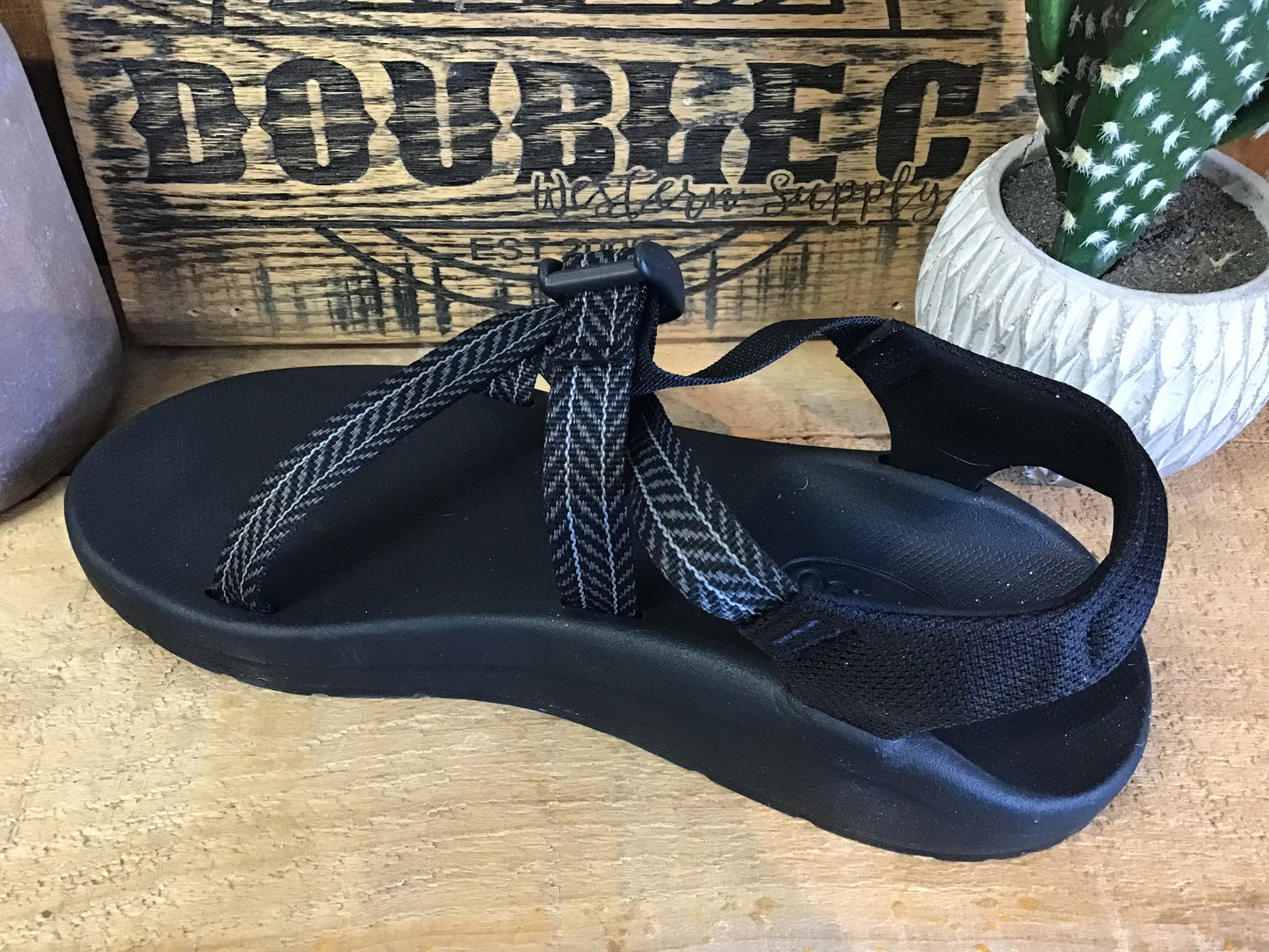 Chaco Women's CushZ Extra Cushioned Sandal Frond Black Sandals Women's Chaco