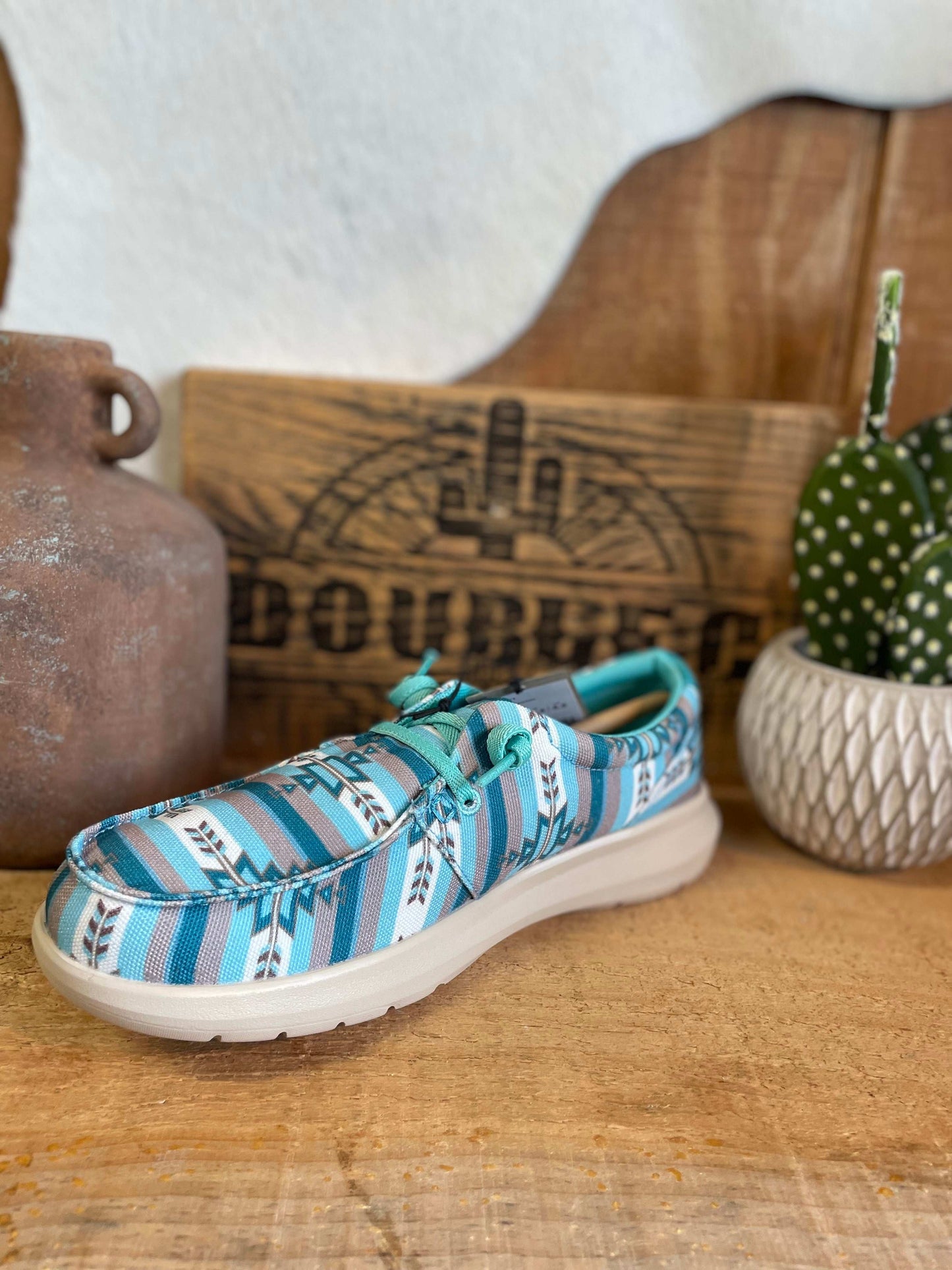 Women's Hilo Shoe in Turquoise Texarkana Shoe ariatwomens Ariat