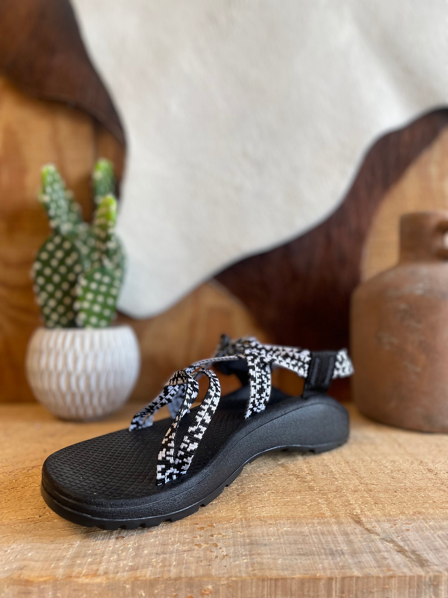 WOMEN'S ZX/1 CLOUD/PIXEL B&W Sandals Women's Chaco