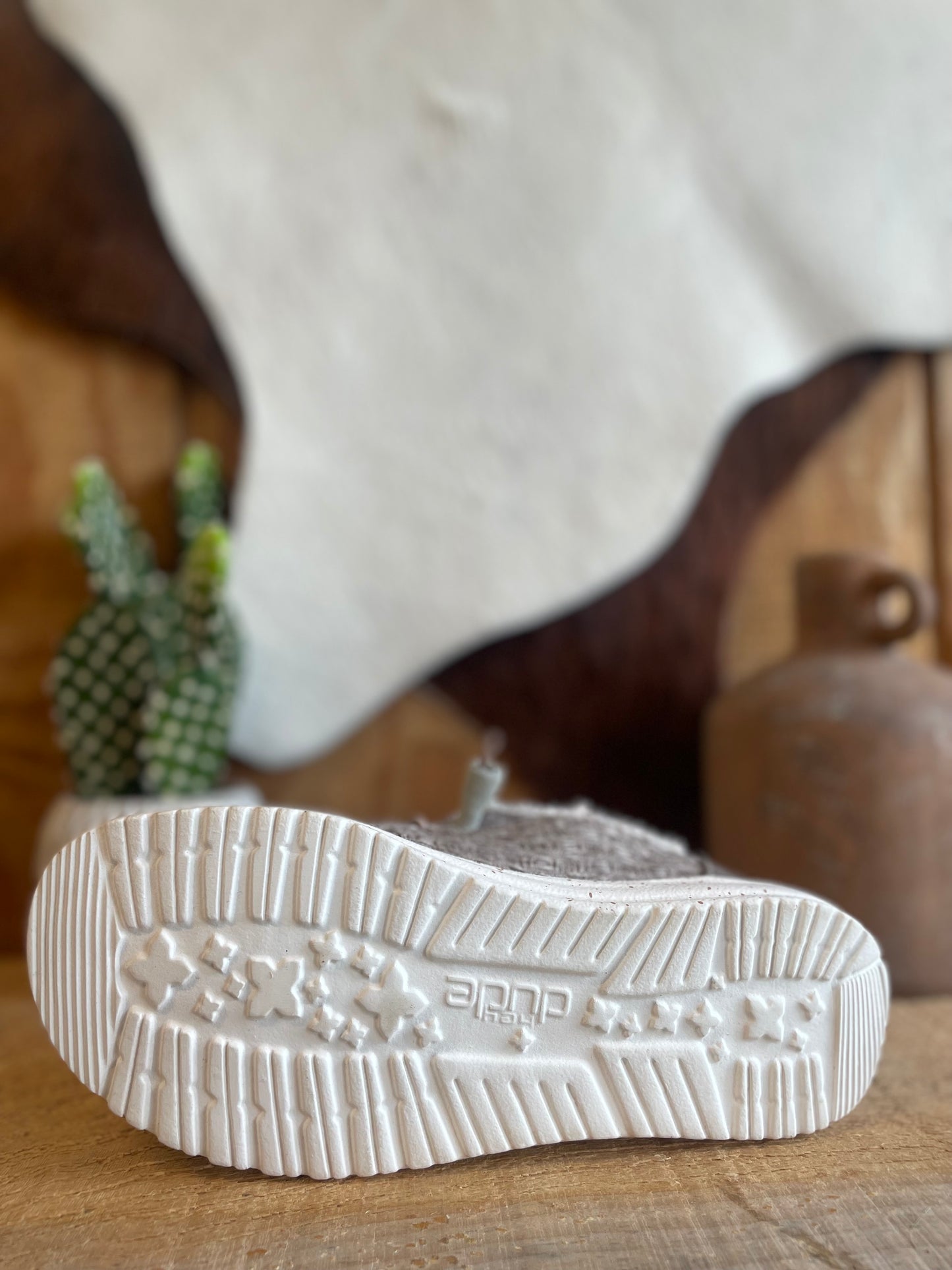 Wendy Warmth Brown mom dad grads Hey Dude