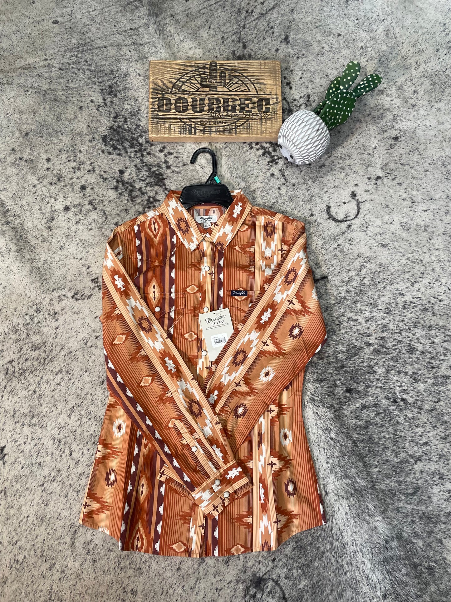 Wrangler Retro® Punchy Snap Top - Pink/Multi Shirts & Tops Women's Wrangler Wrangler