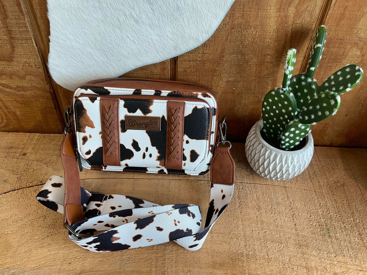 Wrangler Cow Print Crossbody Bag with Wallet Compartment WG133-3003 Purse Brown Montana West