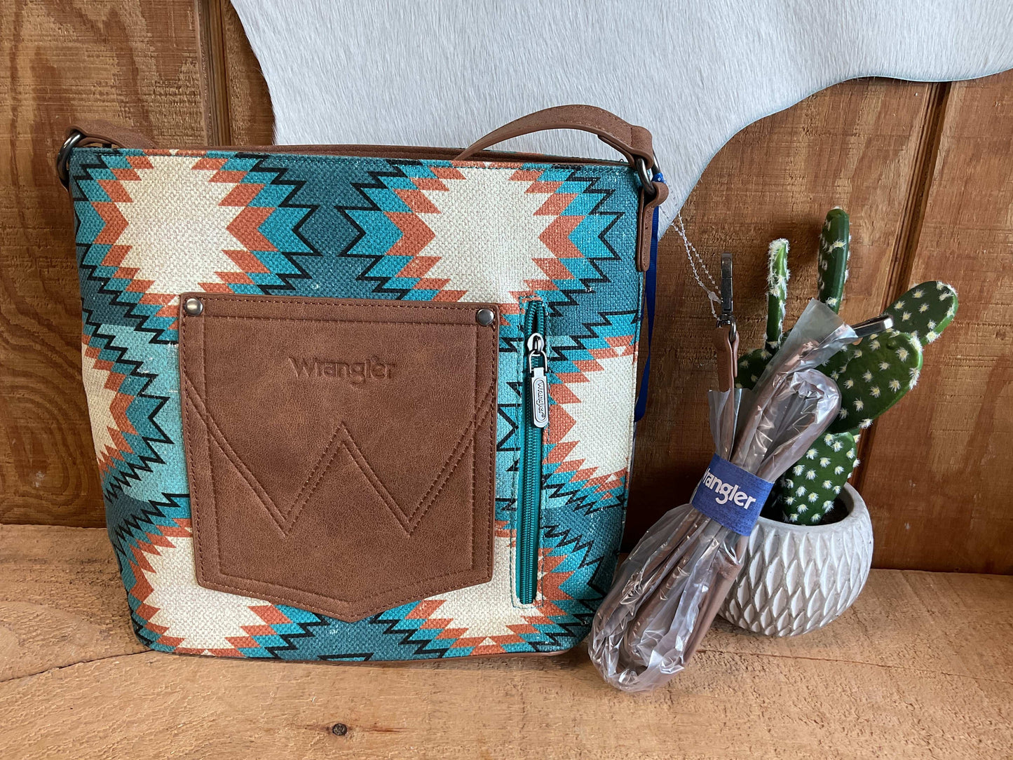Wrangler Aztec Distressed Print Dual Sided Hobo/Crossbody WG221-918 Purse Montana West