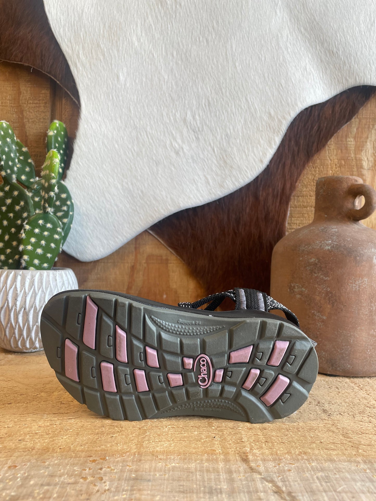 Kids' ZX/1 Ecotread - Hugs and Kisses & Sweeping Fushia Sandal Chaco