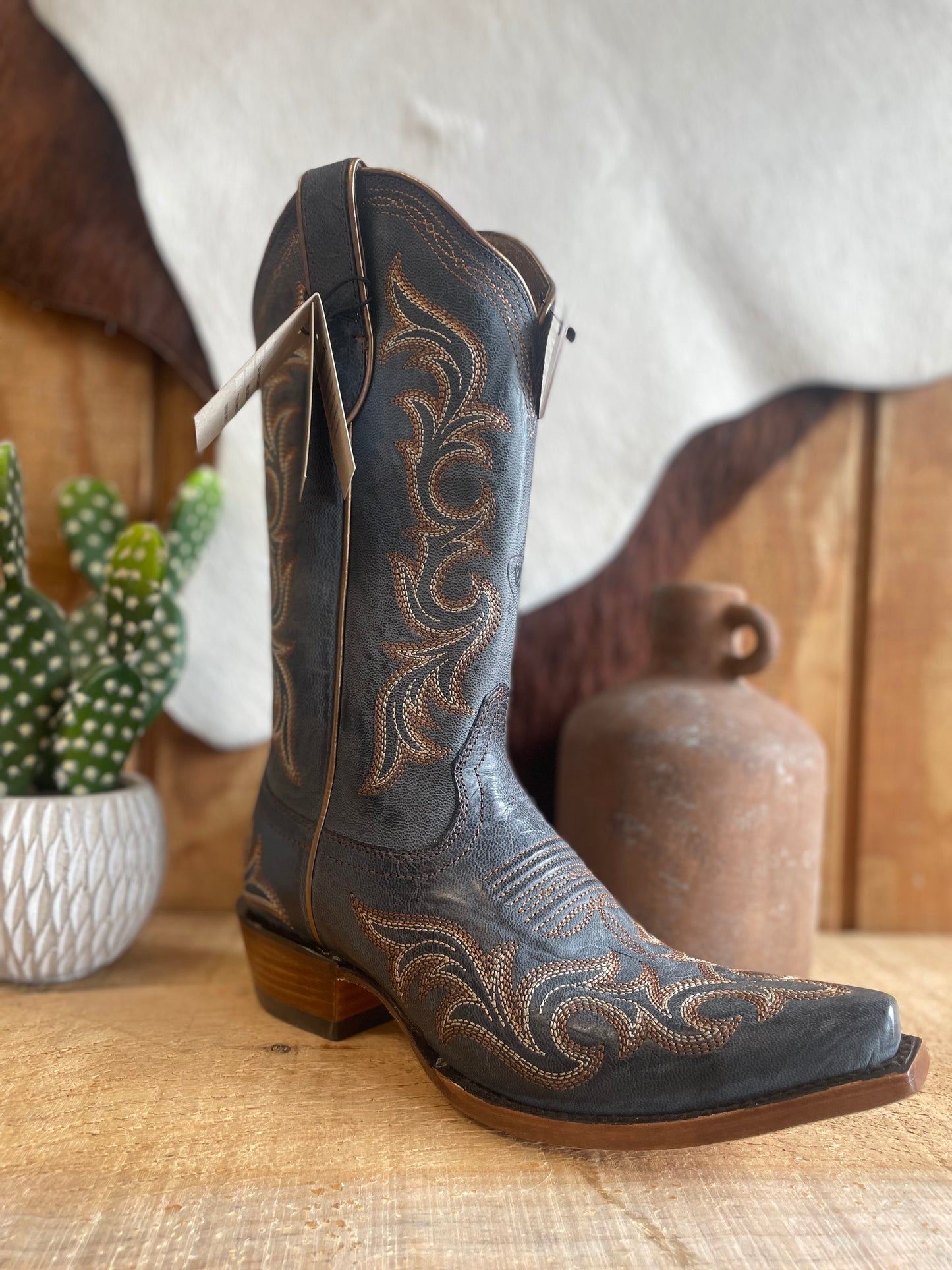 Ariat WMS Hazen Western Boot Womens boots ariatfootwear ariatwomens Ariat