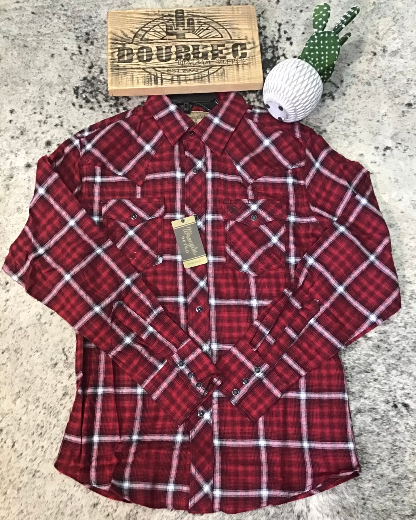 Wrangler Retro® Flannel Long Sleeve Shirt - Modern Fit - Red Shirt Wrangler