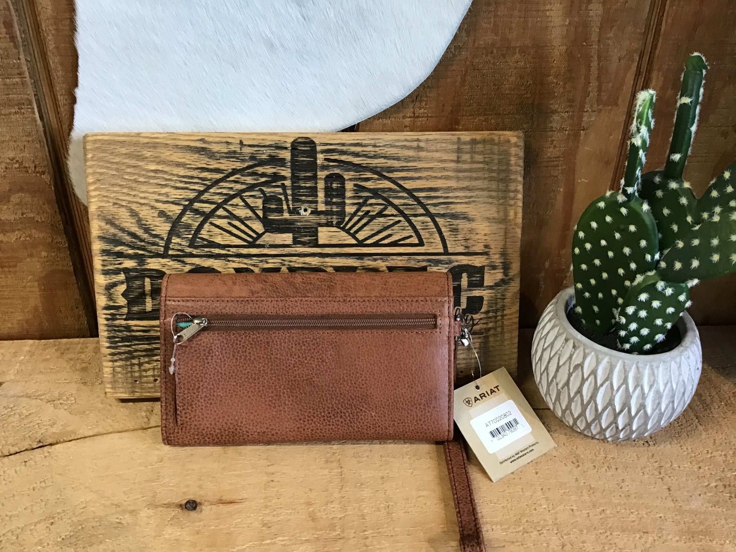 Ariat Betsy Wallet A770020802 Handbag & Wallet Accessories Ariat