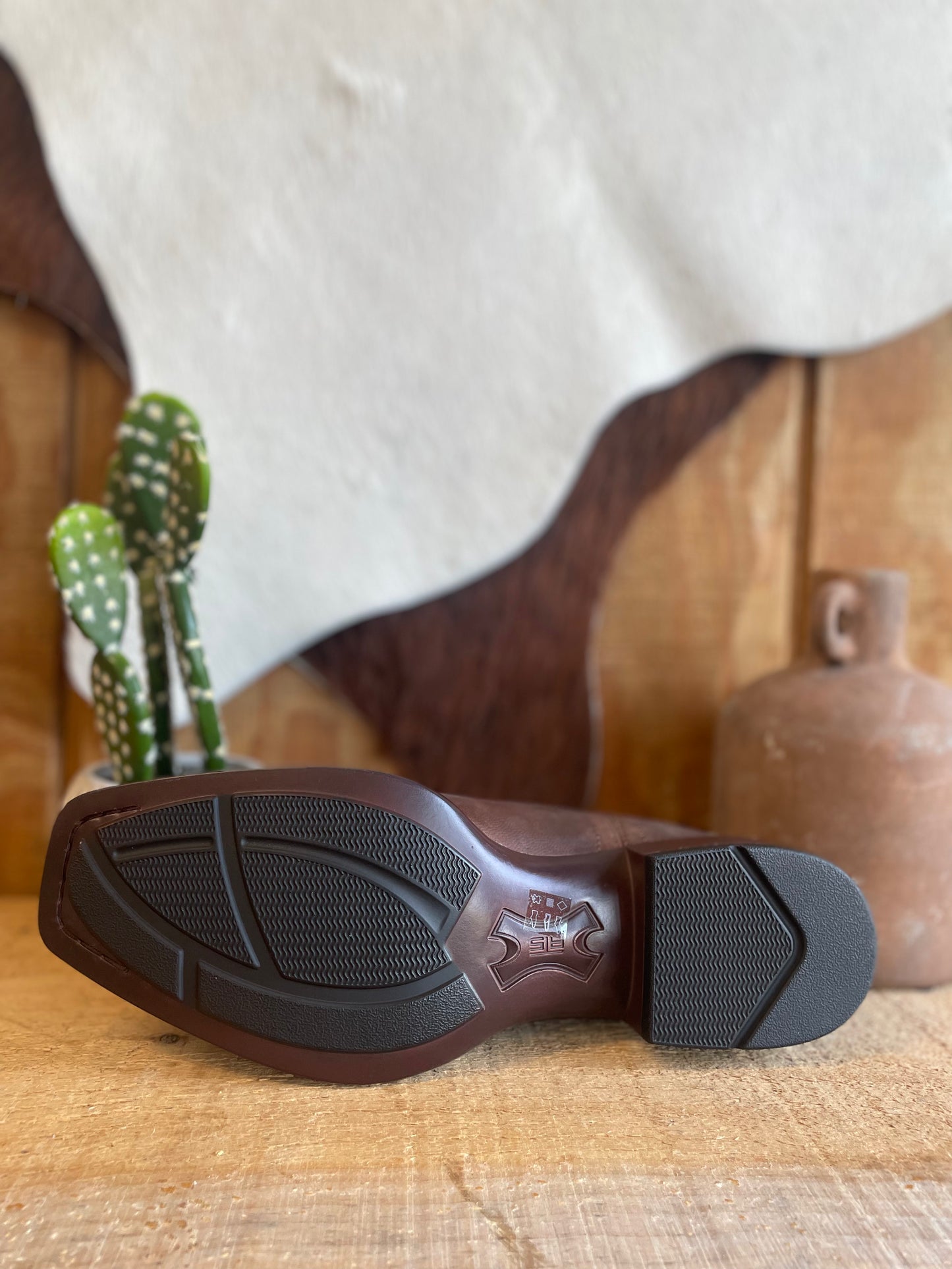 Ariat Booker Ultra Square Toe Rough Tan Men’s Boots Ariat