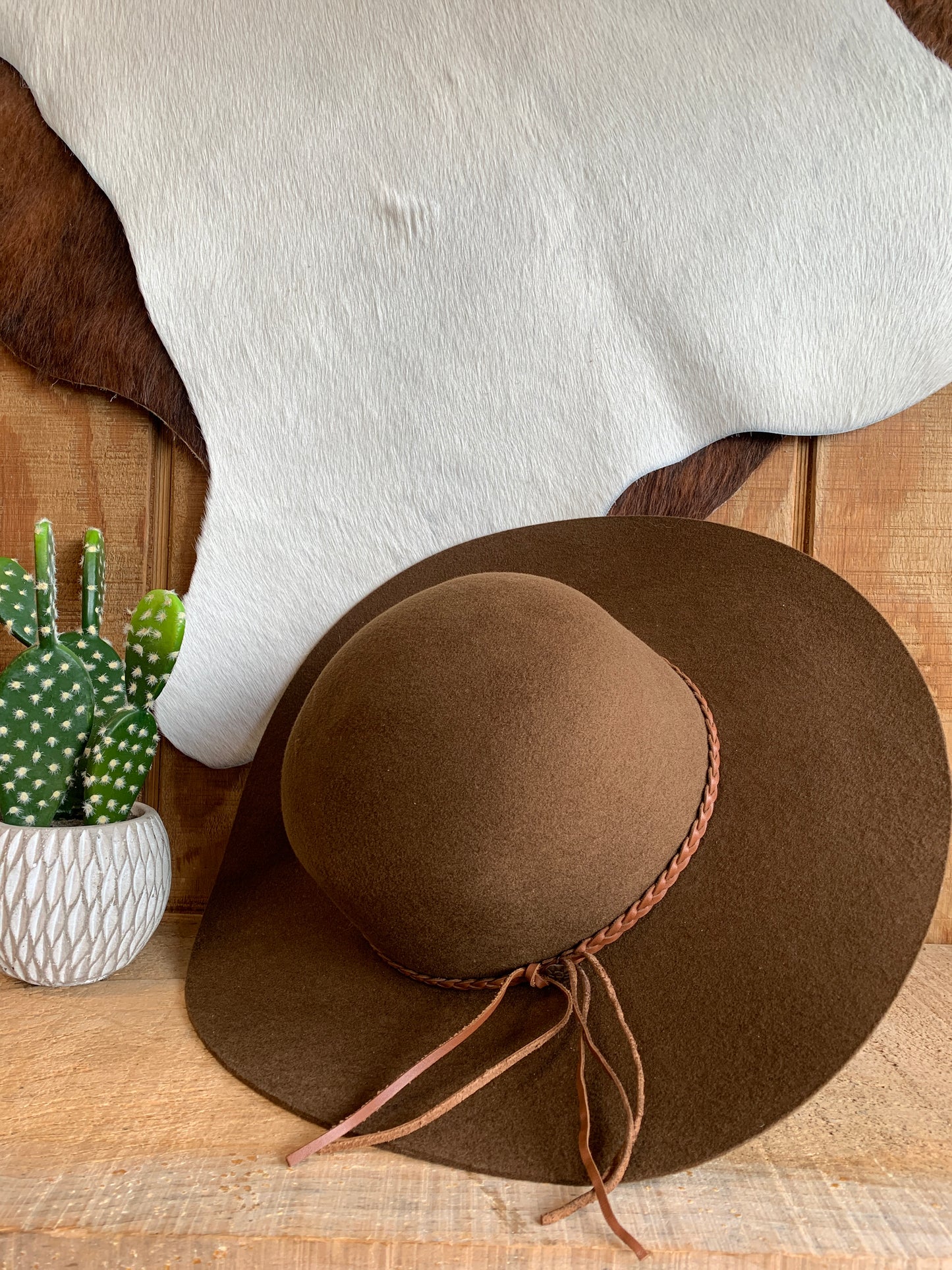 Charlie 1 Horse Wanderlust Acorn Cowboy Hat Women's Charlie 1 Horse