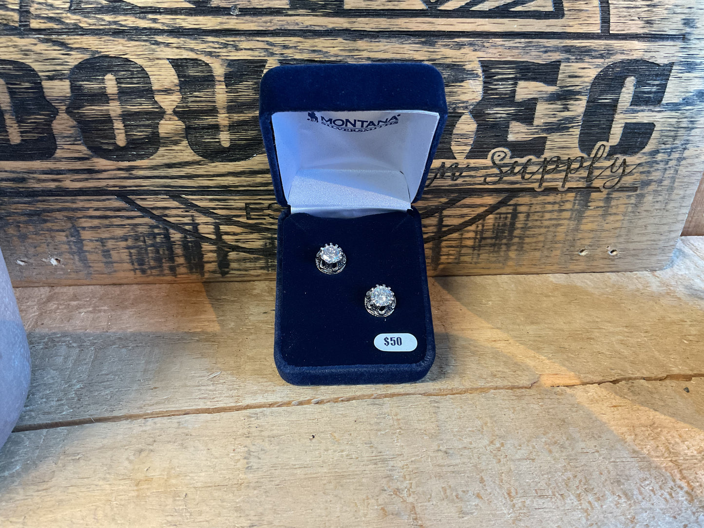 Montana Silversmiths Lucky Water Horseshoe Post Earrings - ER3561 Earrings Women's Montana Silversmiths