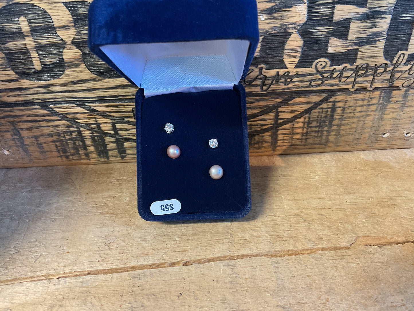 Montana Silversmiths Pearl Harmony Earring Set - ER6117 Earrings Women's Montana Silversmiths