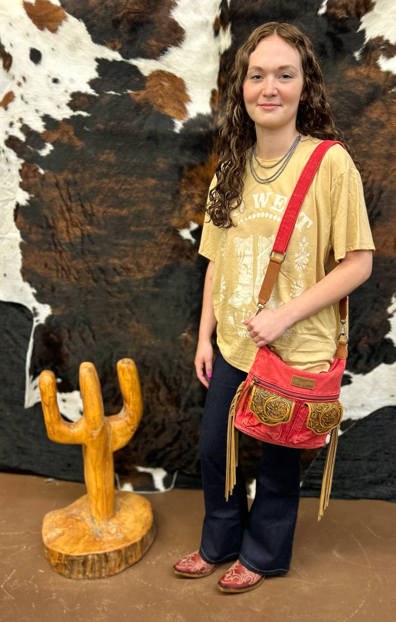 Wrangler Retro® Graphic Short Sleeve T-Shirt - Girlfriend Fit - Croissant Heather T Shirt Women's Wrangler