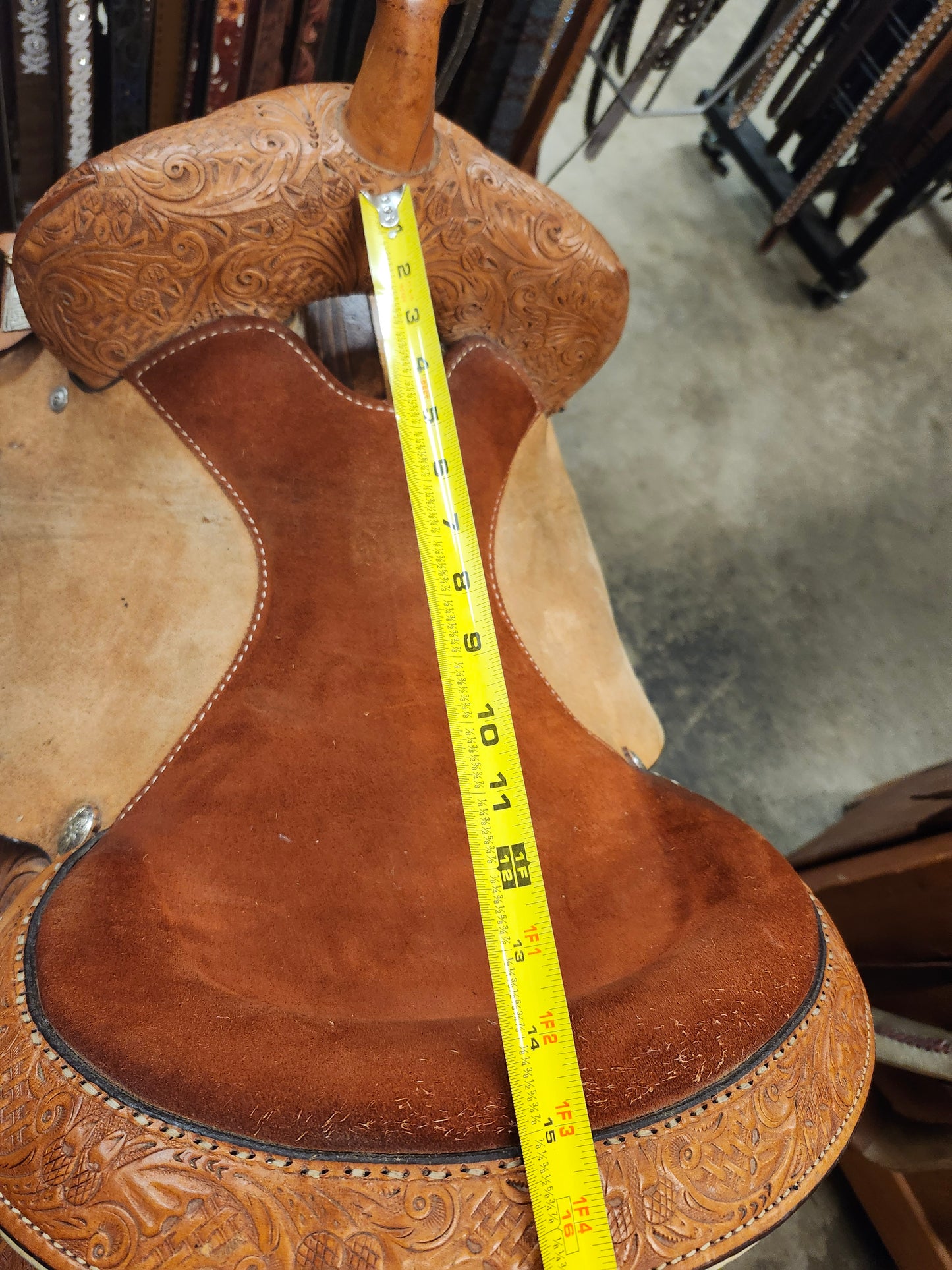 15"Circle Y NBHA Barrel Saddle (like new) Double C Western Supply