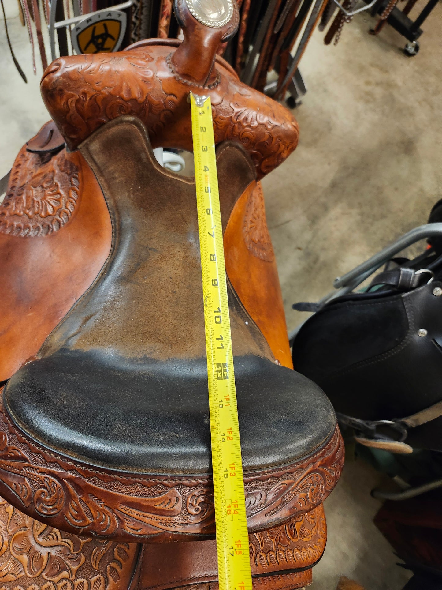 15" Hereford Saddle (used) Double C Western Supply