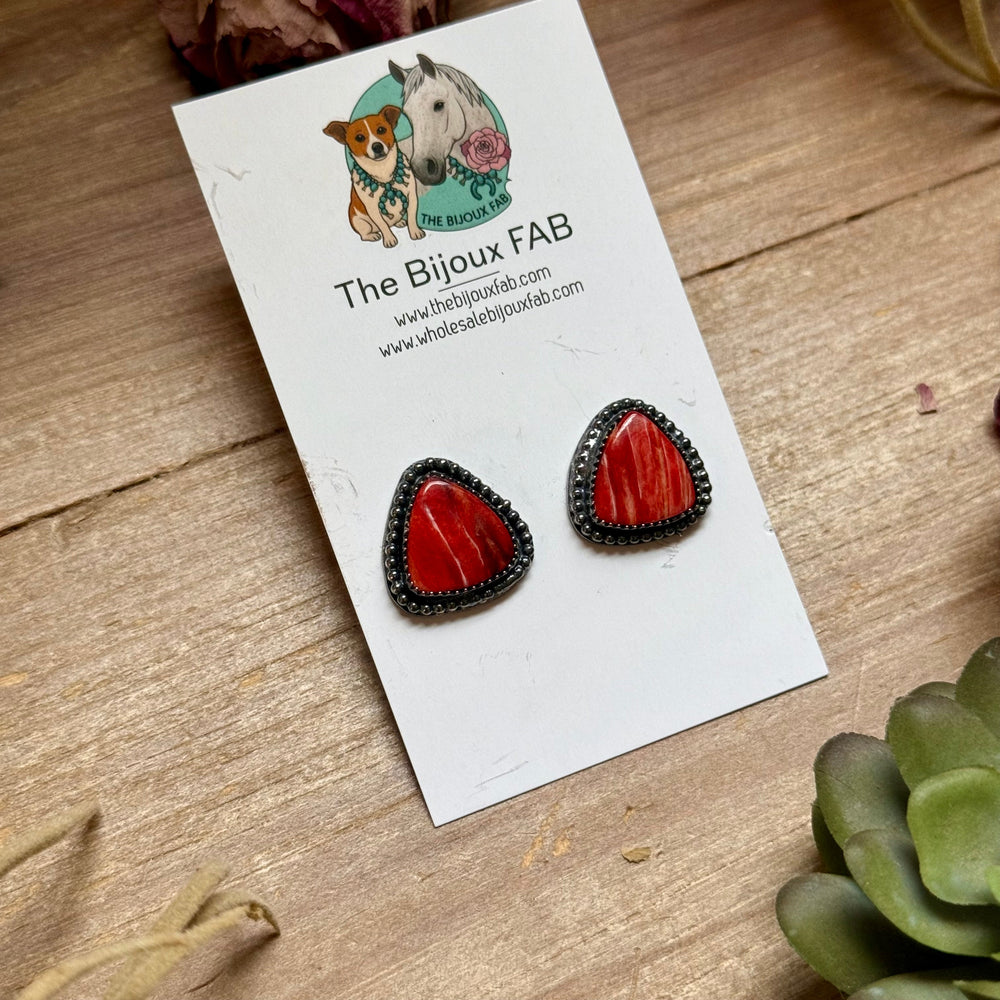 MJ Ring - Red Spiny Oyster Stud Earrings – Sterling Silver Earrings Shopify Collective The Bijoux FAB Jewelry The Bijoux FAB Jewelry