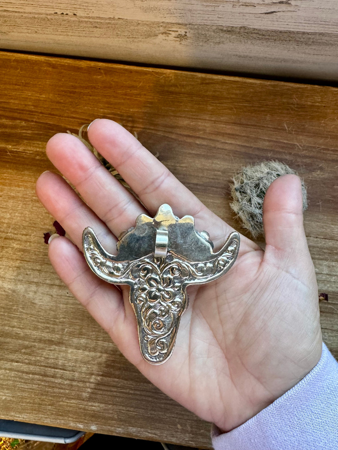 Big Antler longhorn with turquoise pendant with color flowers Pendant Shopify Collective The Bijoux FAB Jewelry The Bijoux FAB Jewelry