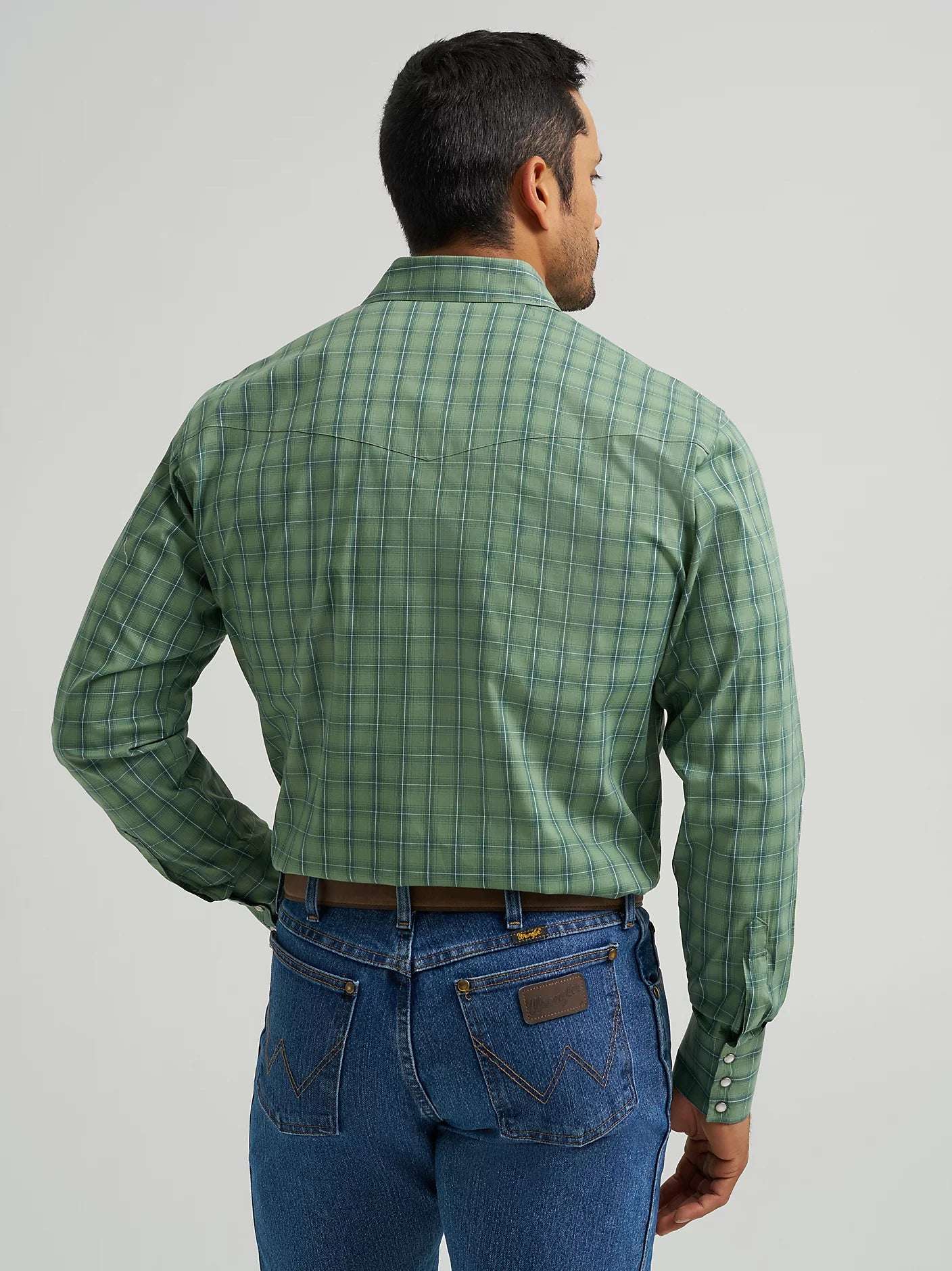 Wrangler® Wrinkle Resist Long Sleeve Shirt - Classic Fit - Vineyard Green 112367712 Shirts Wrangler