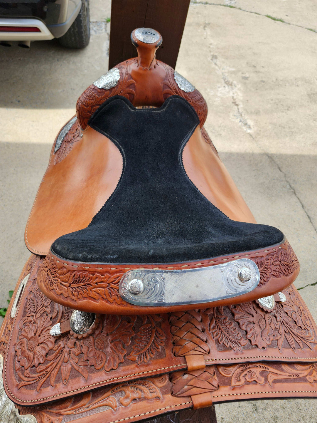 17" Hereford Tex Tan Show Saddle - Double C Western SupplyTex Tan