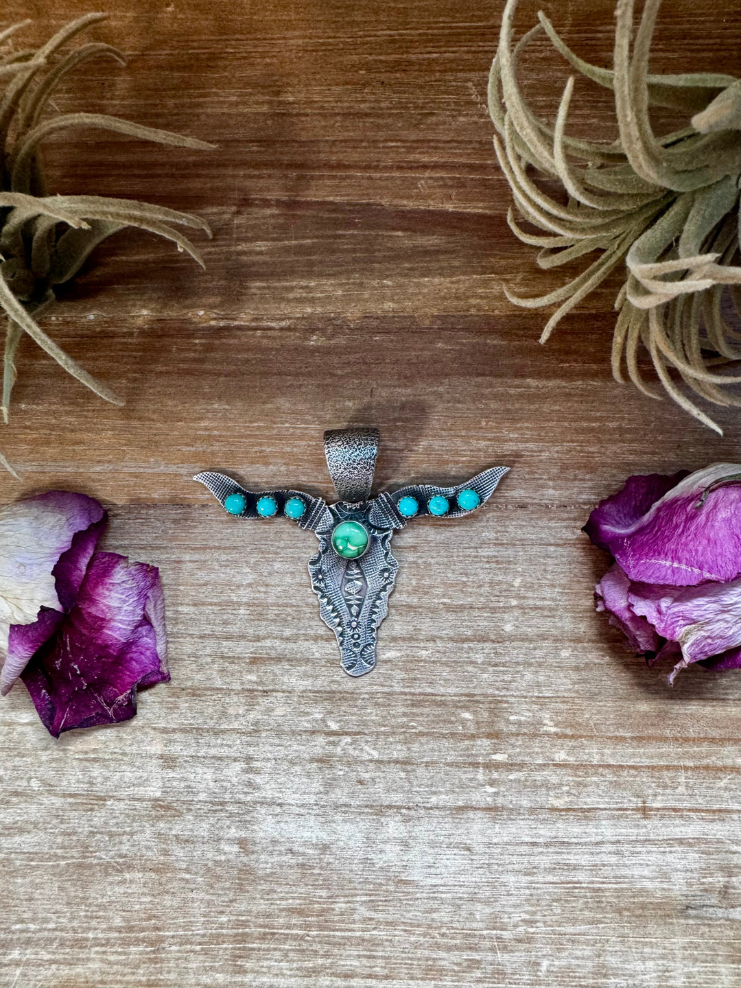 Longhorn Pendant with Gold Accent – Sterling Silver – Native Made by Leroy James Pendant Shopify Collective The Bijoux FAB Jewelry The Bijoux FAB Jewelry