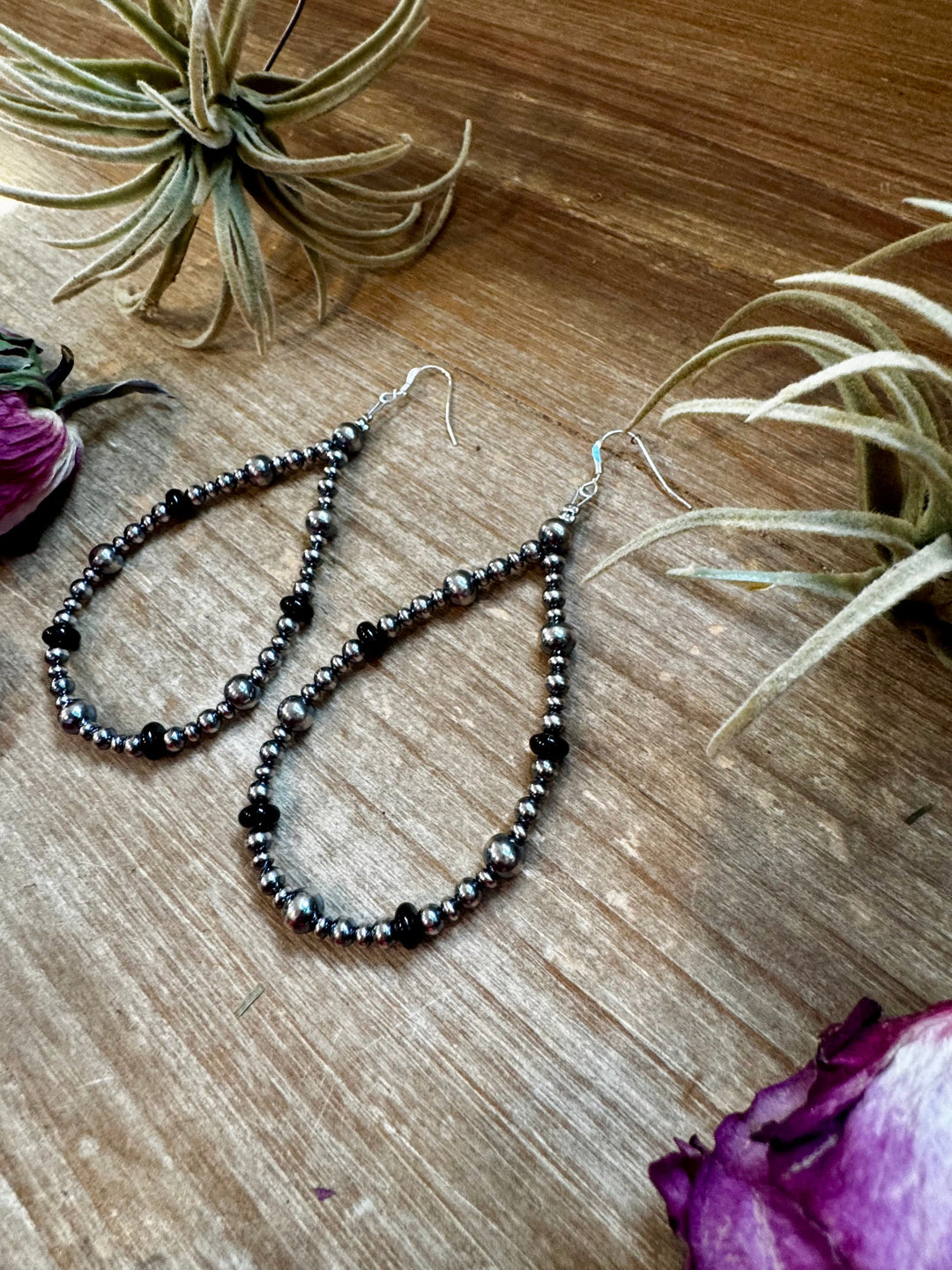 Sterling Silver Pearl & Black Onyx Teardrop Earrings Earrings Shopify Collective The Bijoux FAB Jewelry The Bijoux FAB Jewelry