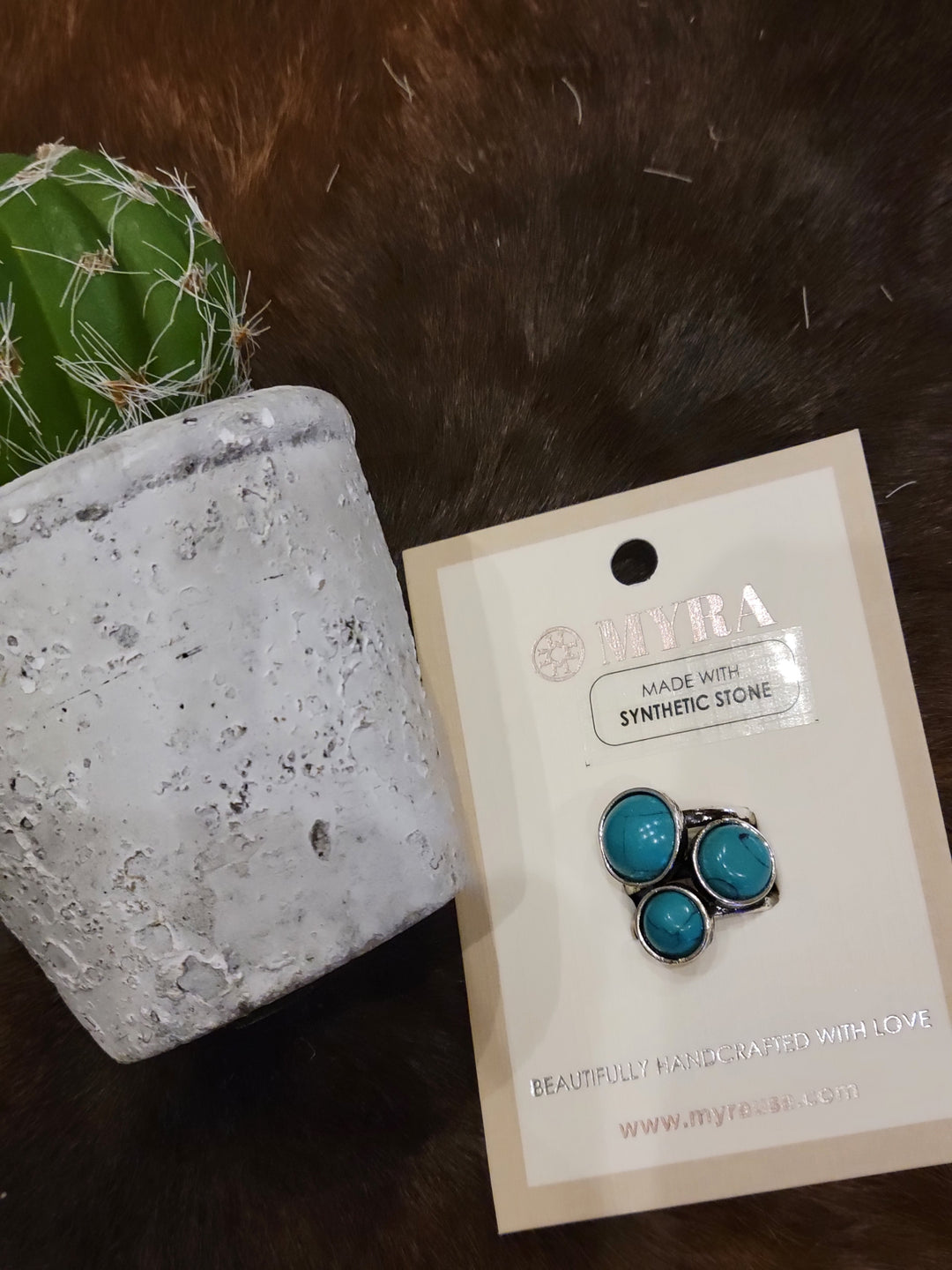 Three Stones Round Ring Jewelry Women's Myra