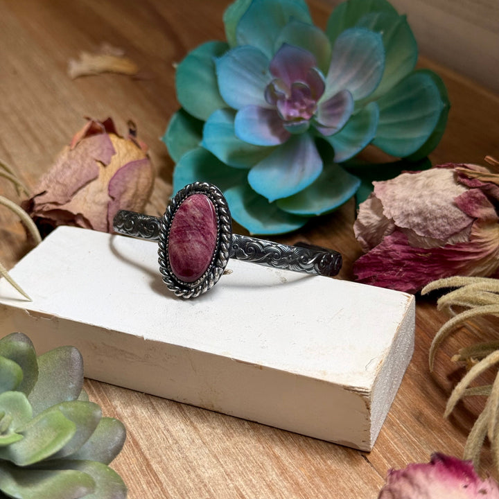 Show moreShow lessMJ Purple Spiny Cuff – Sterling Silver cuff Shopify Collective The Bijoux FAB Jewelry The Bijoux FAB Jewelry