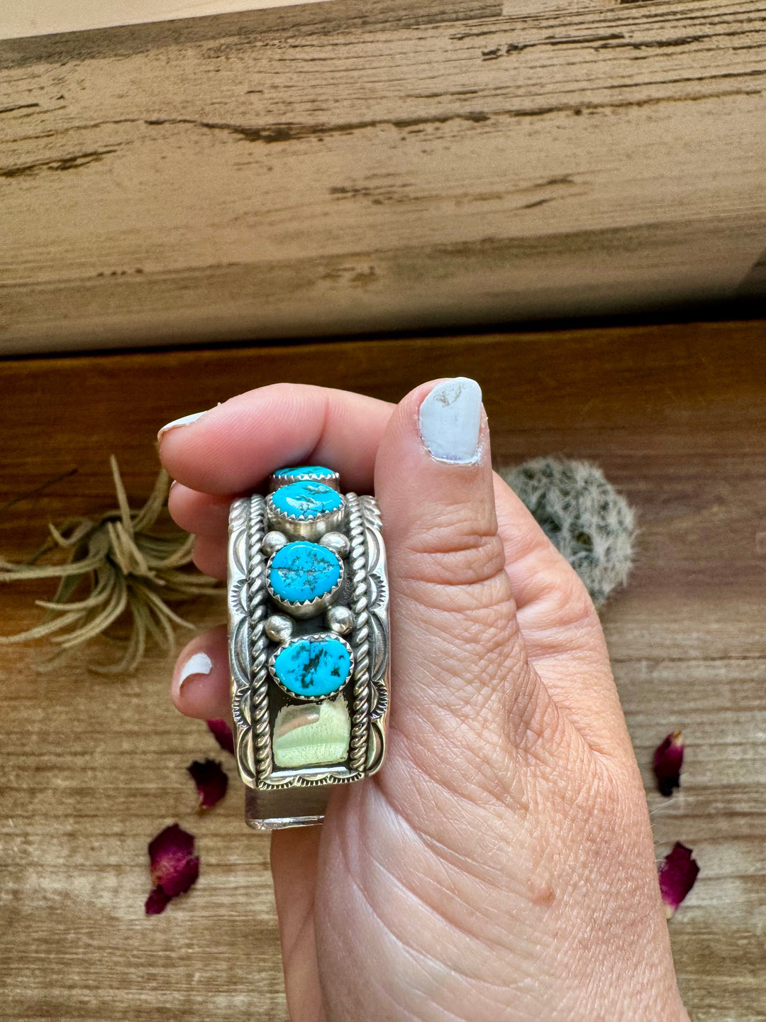 Cuff - Sterling silver Cuff Bracelet with Kingman turquoise Bracelets Shopify Collective The Bijoux FAB Jewelry The Bijoux FAB Jewelry