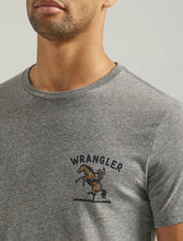 Load image into Gallery viewer, MEN&#39;S WRANGLER BUCKING COWBOY BACK GRAPHIC T-SHIRT IN GRAPHITE HEATHER

