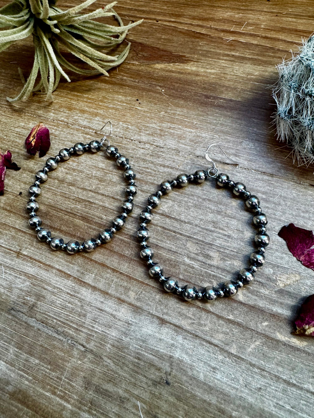 Hoops Sterling Silver Pearls earrings 6 and 3 mm Earrings Shopify Collective The Bijoux FAB Jewelry The Bijoux FAB Jewelry