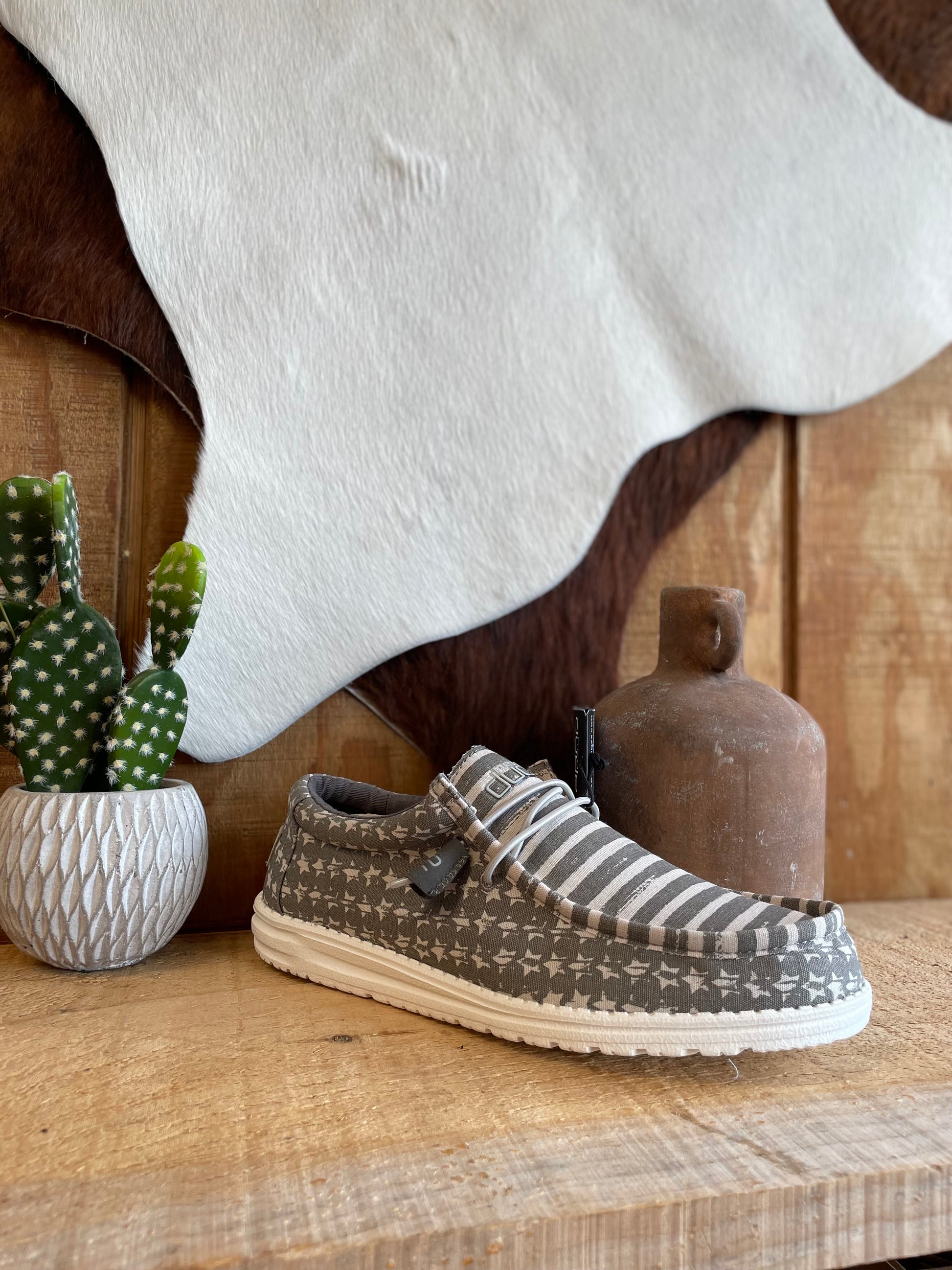 Hey Dude Mens Wally Greyed Patriotic – Double C Western Supply