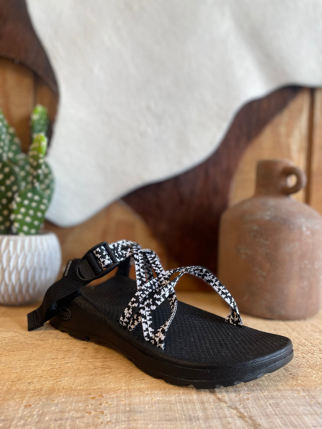 WOMEN'S ZX/1 CLOUD/PIXEL B&W Sandals chaco Women's Chaco