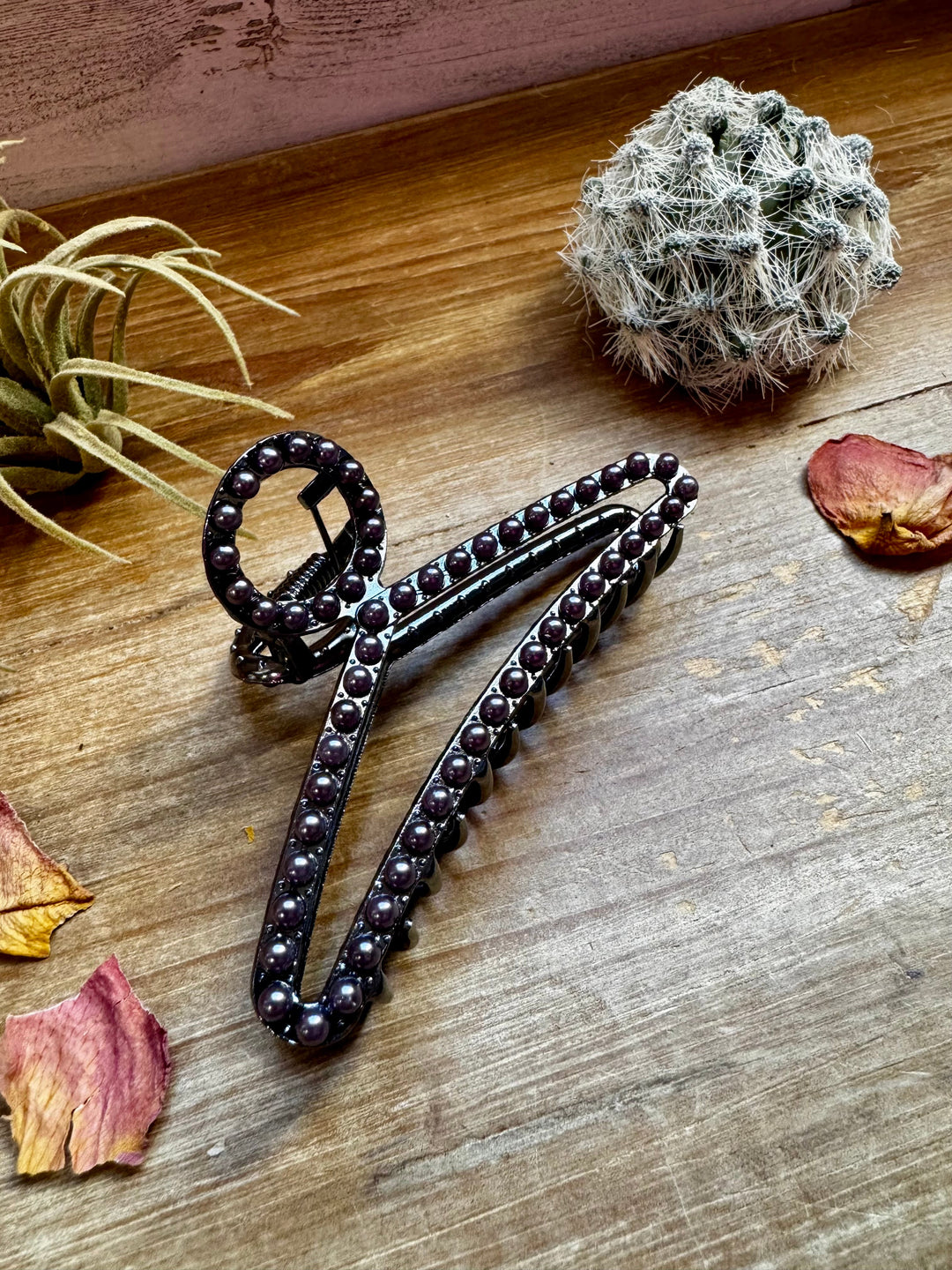 New Style - Faux pearls Hair Clips hair clip Shopify Collective The Bijoux FAB Jewelry The Bijoux FAB Jewelry