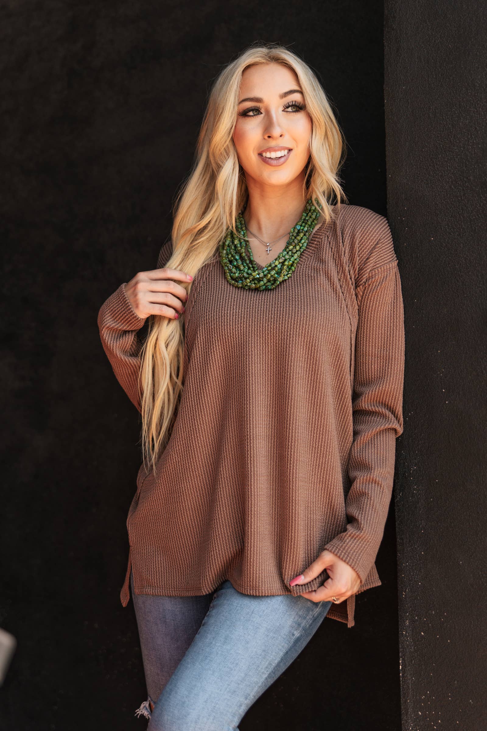 Curly Rib V Neck Long Sleeve Top Andrée by Unit