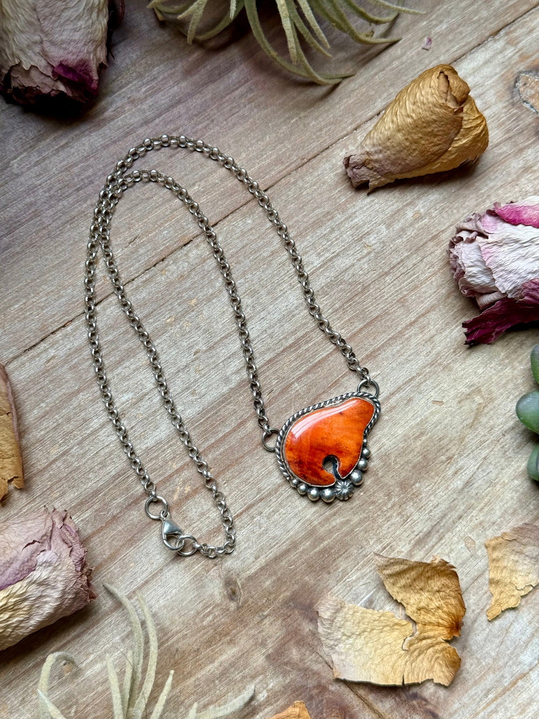 116 - Sterling Silver Orange Spiny Oyster Bear Fixed Chain Necklace by Jason Ogg Necklaces Shopify Collective The Bijoux FAB Jewelry The Bijoux FAB Jewelry