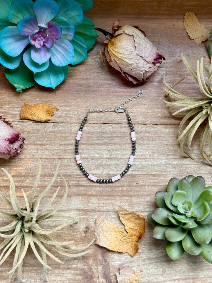Pink Conch & Sterling Silver Bracelet – 6 1/4" – 3mm Bracelets Shopify Collective The Bijoux FAB Jewelry The Bijoux FAB Jewelry