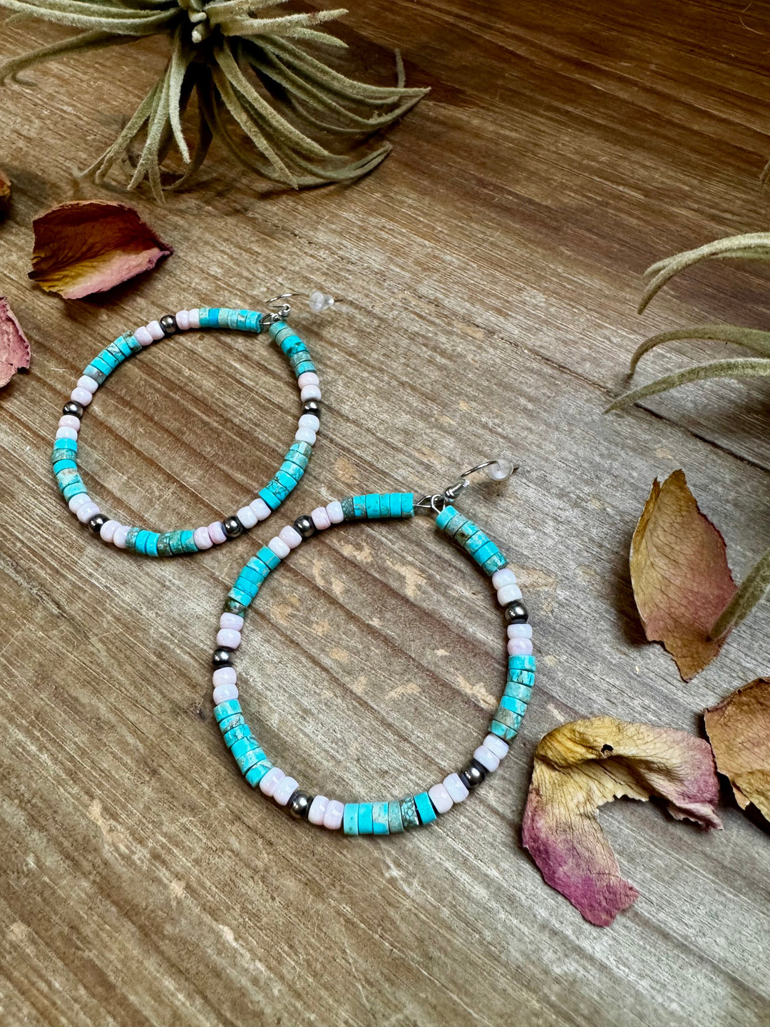 Turquoise Variscite & Pink Conch Hoop Earrings – Exclusive Bijoux FAB Design Earrings Shopify Collective The Bijoux FAB Jewelry The Bijoux FAB Jewelry