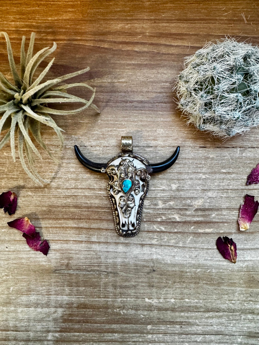 Big Antler longhorn with turquoise pendant II Shopify Collective The Bijoux FAB Jewelry The Bijoux FAB Jewelry