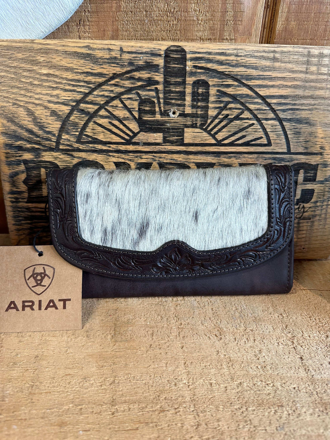 Ariat Ladies Cowhide Wallet A770013002 - COWHIDE COLOR VARIES wallet ariat Women's Ariat