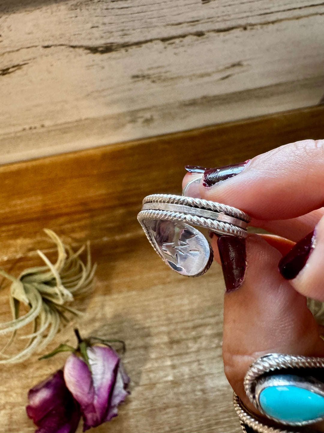 Turquoise or Spiny Oyster Ring – Sterling Silver – Native Made Stamp Z – Multiple Sizes – USA ring Shopify Collective The Bijoux FAB Jewelry The Bijoux FAB Jewelry
