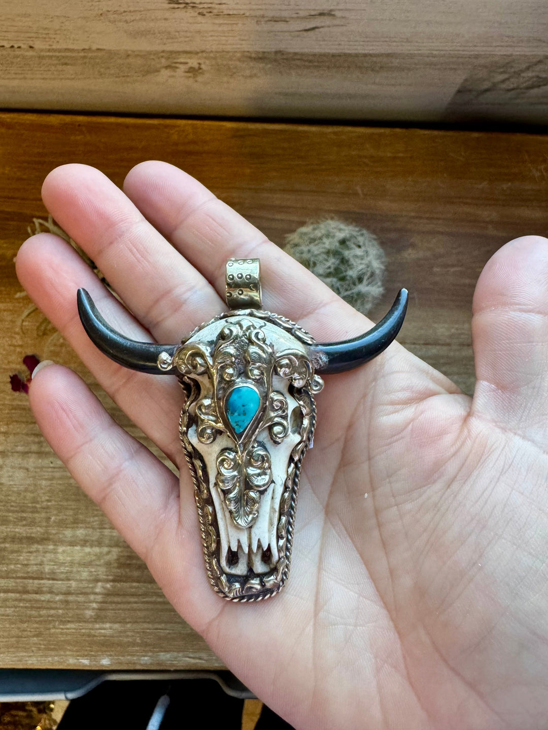 Big Antler longhorn with turquoise pendant II Shopify Collective The Bijoux FAB Jewelry The Bijoux FAB Jewelry