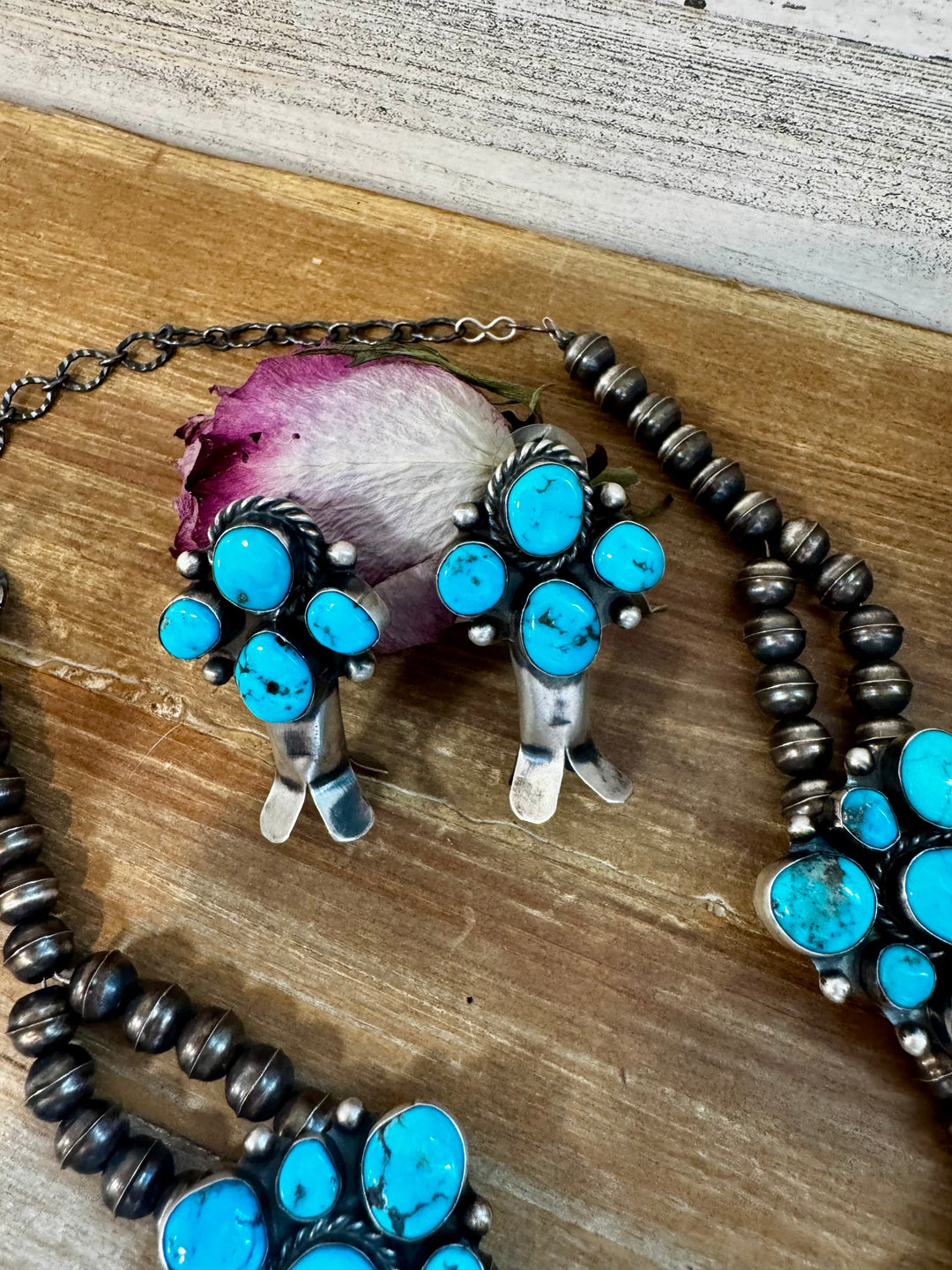 Complete Squash Blossom Set – Kingman Turquoise – Sterling Silver – Navajo Made by Wilson Dawes jewelry set Shopify Collective The Bijoux FAB Jewelry The Bijoux FAB Jewelry