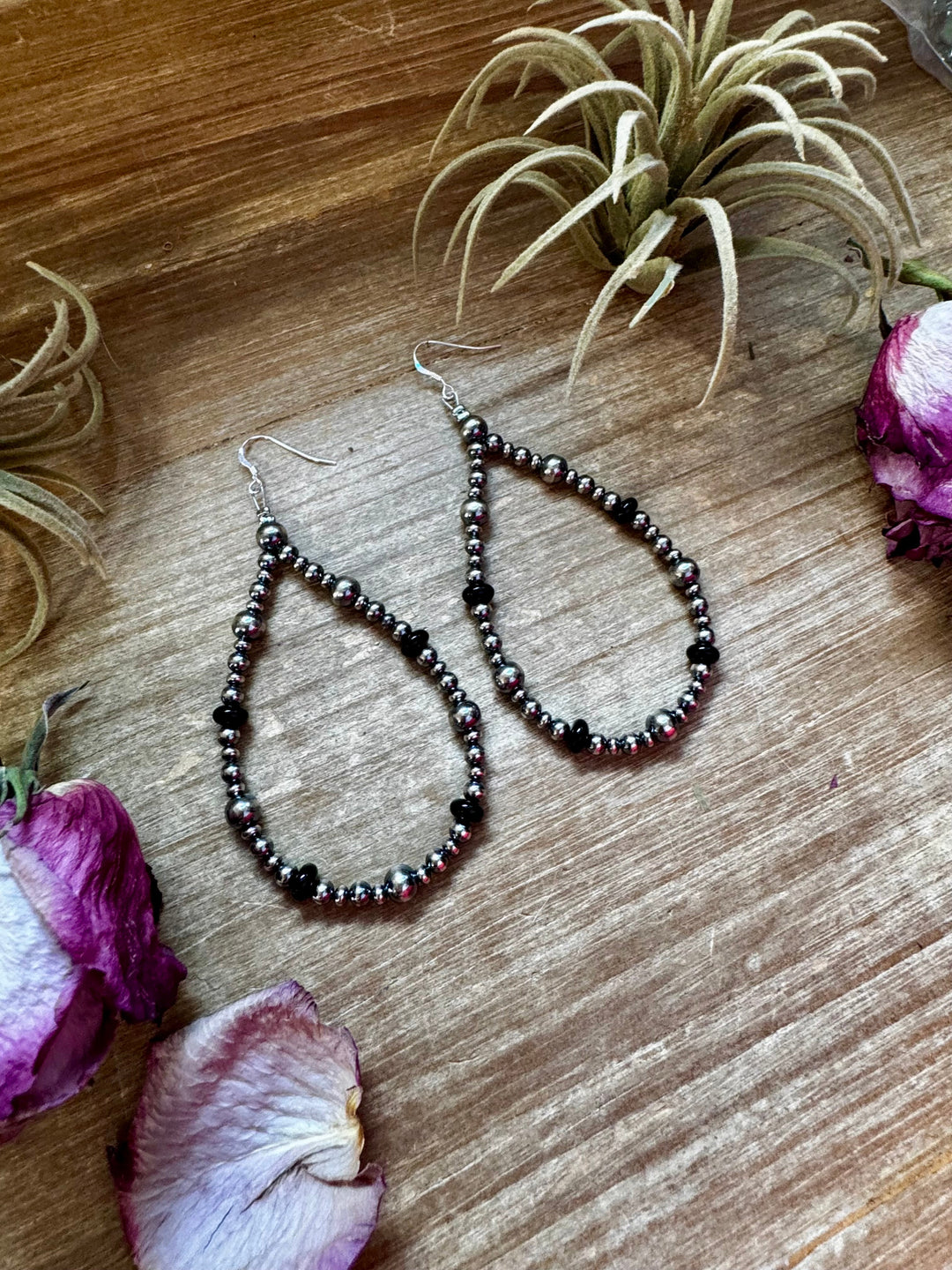 Sterling Silver Pearl & Black Onyx Teardrop Earrings Earrings Shopify Collective The Bijoux FAB Jewelry The Bijoux FAB Jewelry