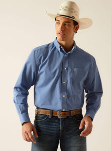 Ariat Wrinkle Free Solid Pinpoint Oxford Classic Fit Shirt
