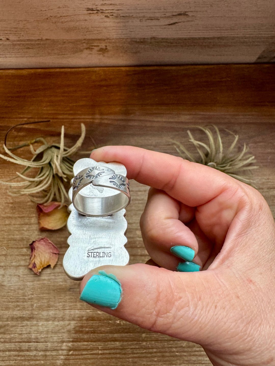 White Buffalo Turquoise Ring – 8-Stone Adjustable Long Statement Ring ring Shopify Collective The Bijoux FAB Jewelry The Bijoux FAB Jewelry