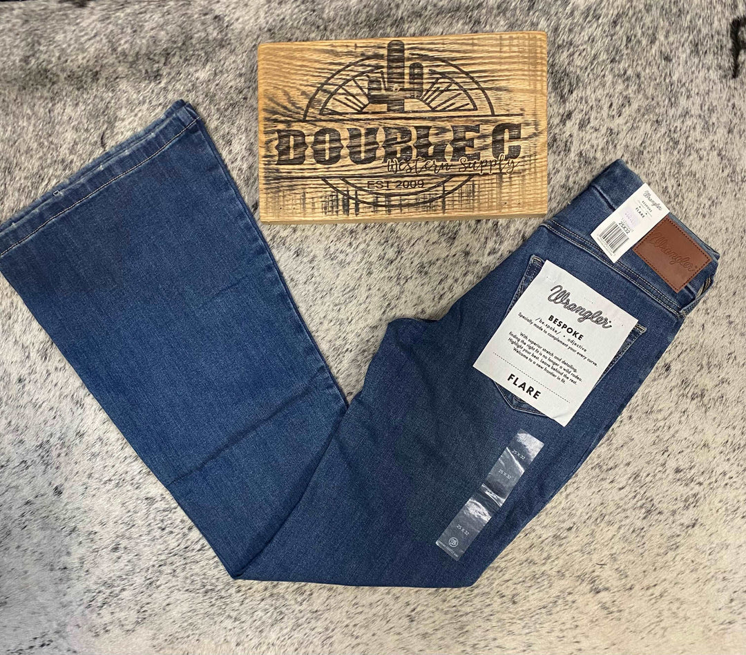 Wrangler® Bespoke Flare Jean - High Rise - Lily and Madilyn Jeans Mid light washed Women's Wrangler Wrangler