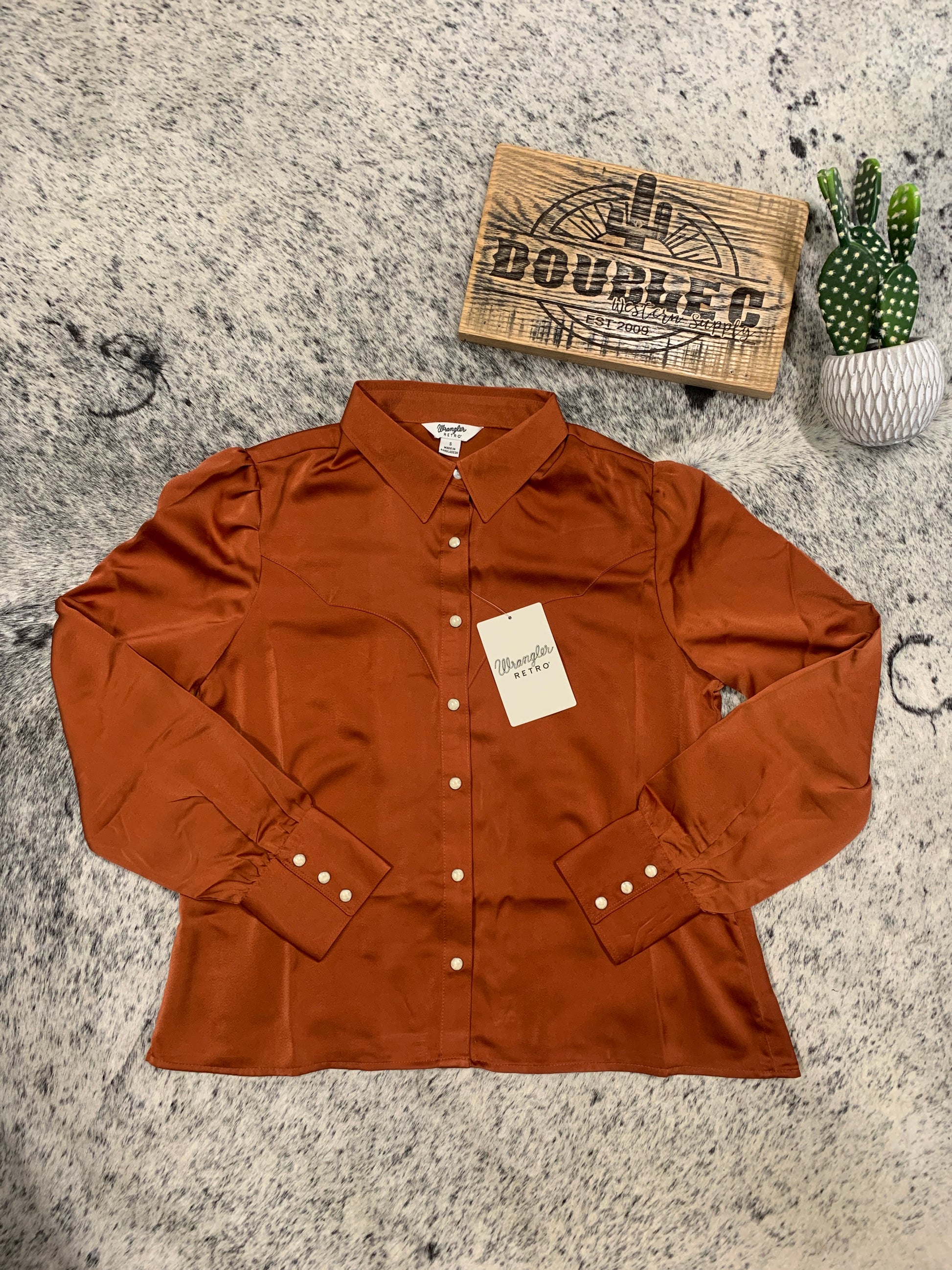 WOMEN'S SATIN RODEO BLOUSE IN BURNT ORANGE Shirts & Tops Wrangler