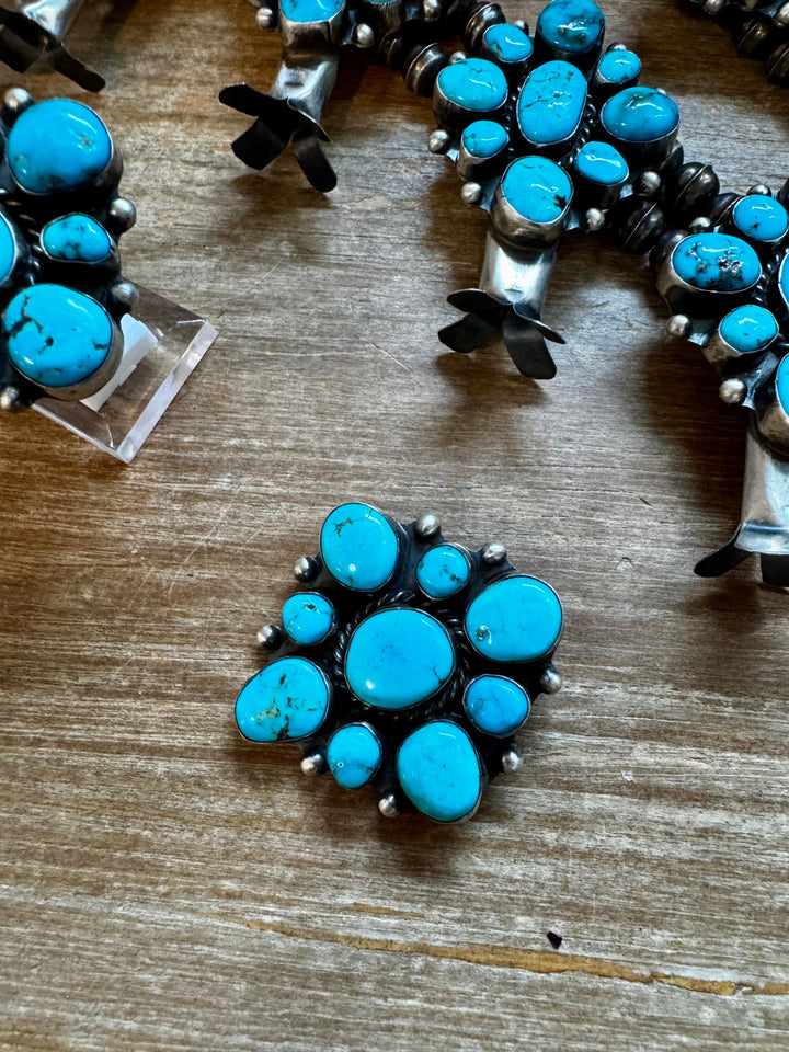 Complete Squash Blossom Set – Kingman Turquoise – Sterling Silver – Navajo Made by Wilson Dawes jewelry set Shopify Collective The Bijoux FAB Jewelry The Bijoux FAB Jewelry