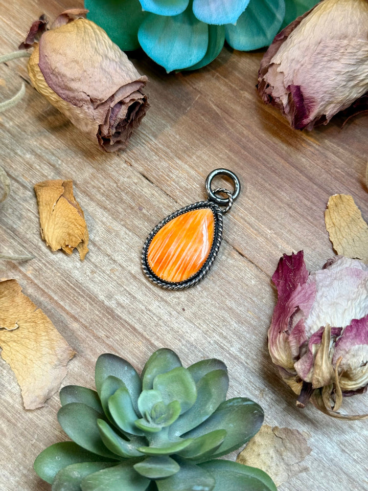 MJ Orange Spiny Oyster Sterling Silver Pendant – Teardrop Pendant Shopify Collective The Bijoux FAB Jewelry The Bijoux FAB Jewelry