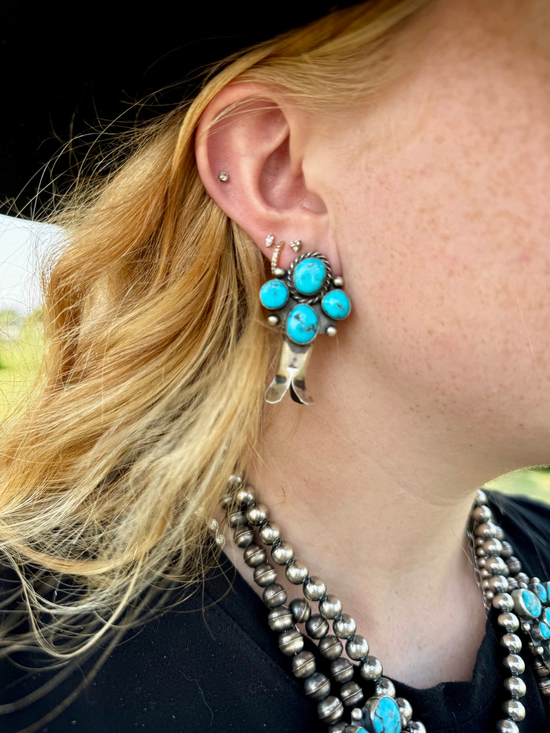 Complete Squash Blossom Set – Kingman Turquoise – Sterling Silver – Navajo Made by Wilson Dawes jewelry set Shopify Collective The Bijoux FAB Jewelry The Bijoux FAB Jewelry
